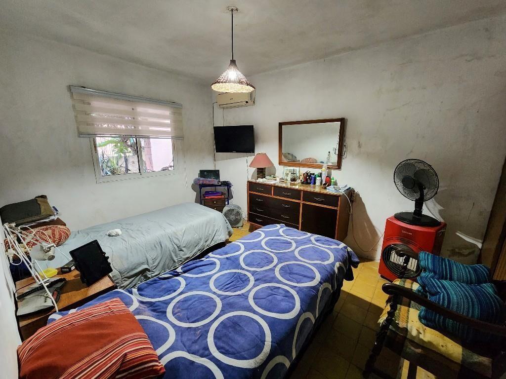 CASA EN ZONA CENTRICA DE LA FLORESTA!! A METROS DEL MAR!!