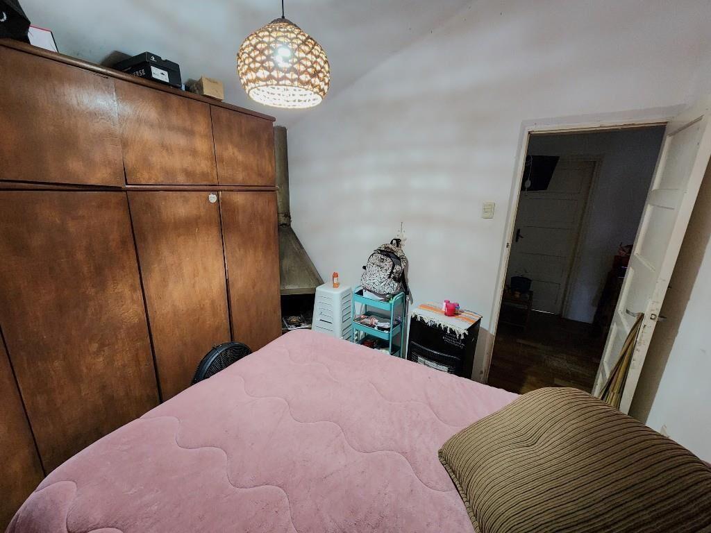 CASA EN ZONA CENTRICA DE LA FLORESTA!! A METROS DEL MAR!!