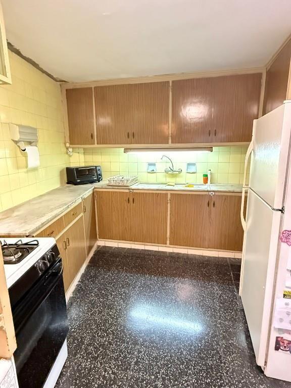 IMPORTANTE CASA EN INMEJORABLE UBICACIÓN !!
