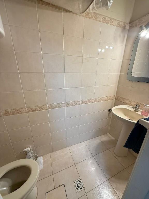 IMPORTANTE CASA EN INMEJORABLE UBICACIÓN !!
