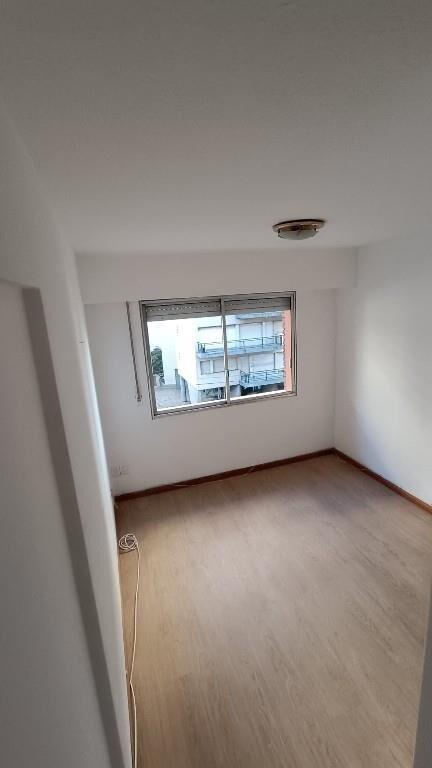 Prox. rambla, vista, terraza, caldereta, portería, amplio