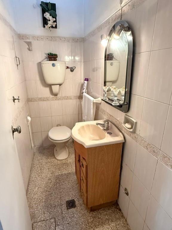 EXCELENTE CASA CON TODAS LAS COMODIDADES !!