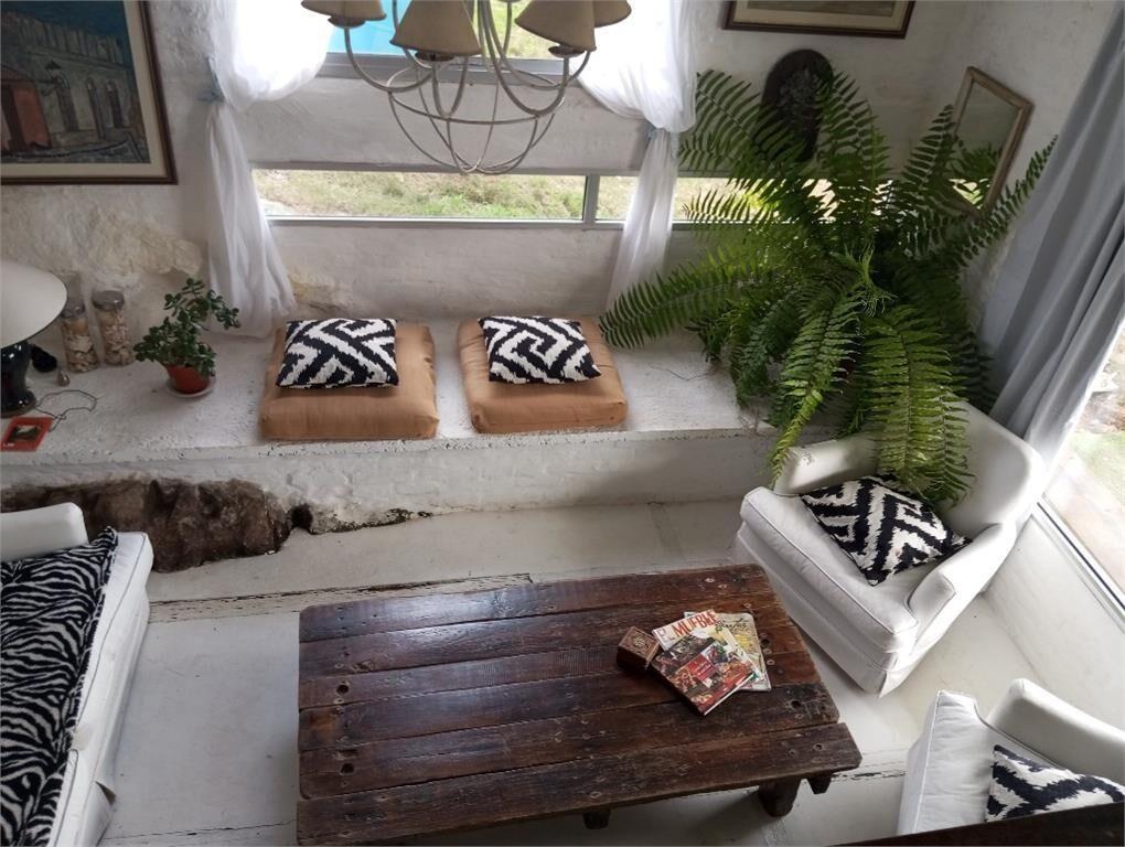 Una propiedad única en Villa Serrana . Poemas de Amor