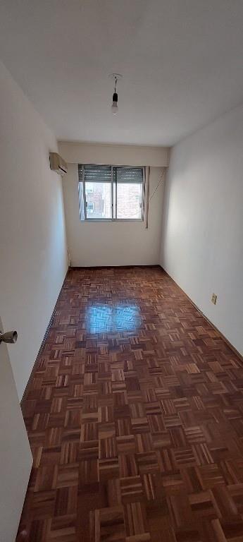 Se vende apto de 2 dormi Centro Sur, Calle Wilson Ferreira