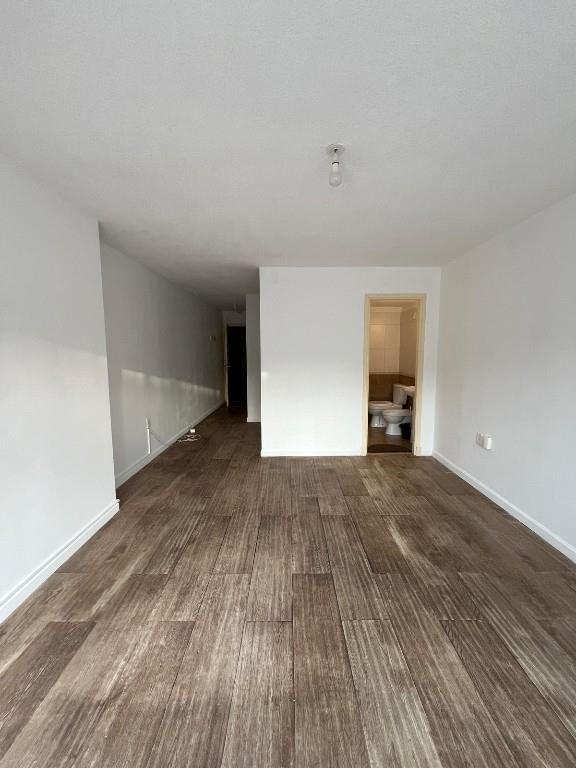 Se alquila monoambiente,con terraza, Av. Italia, Tres Cruces