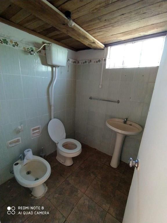 Se vende casa con terreno En Santa Clara de Olimar - T y T