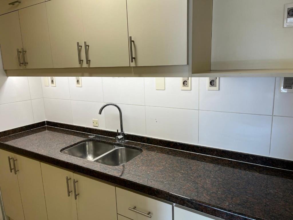 OFICINA / CONSULTORIO