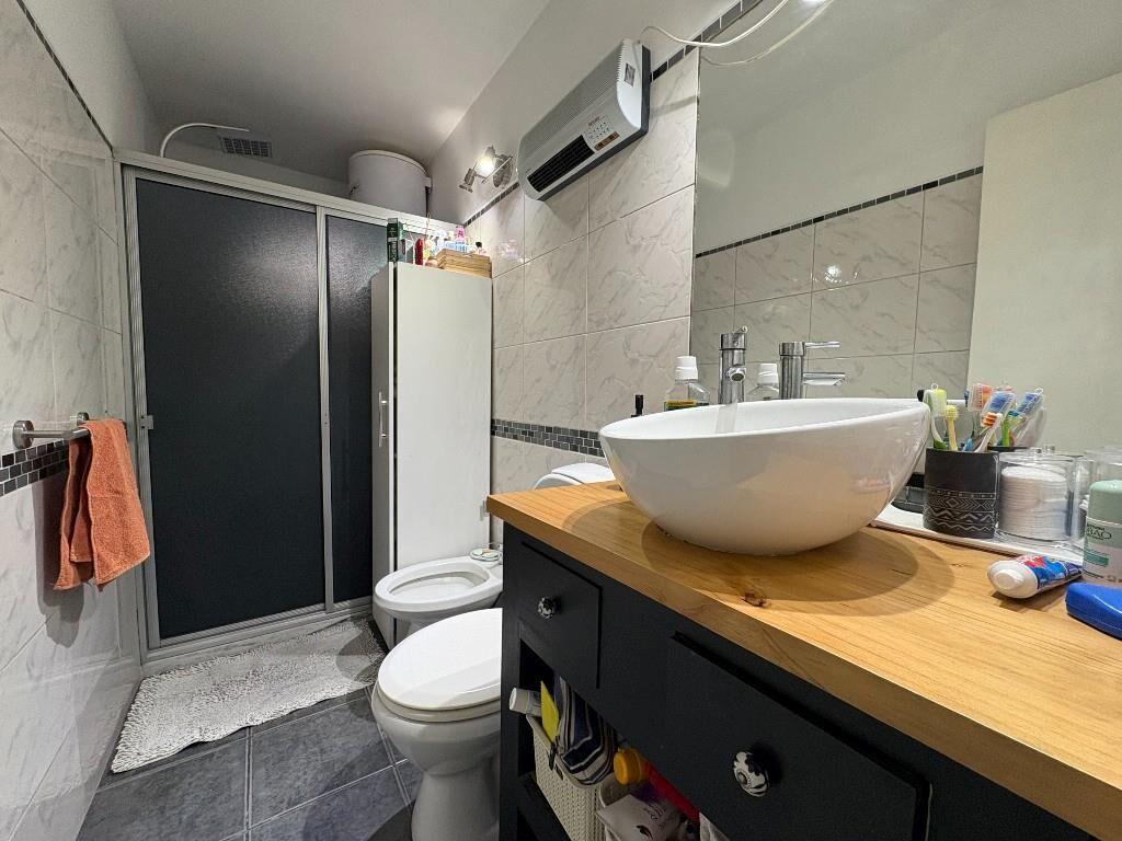 EN VENTA CASA DE 3 DORMITORIOS EN LA COMERCIAL