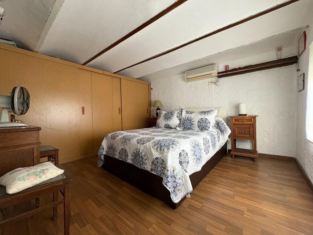 EN VENTA CASA DE 3 DORMITORIOS EN LA COMERCIAL