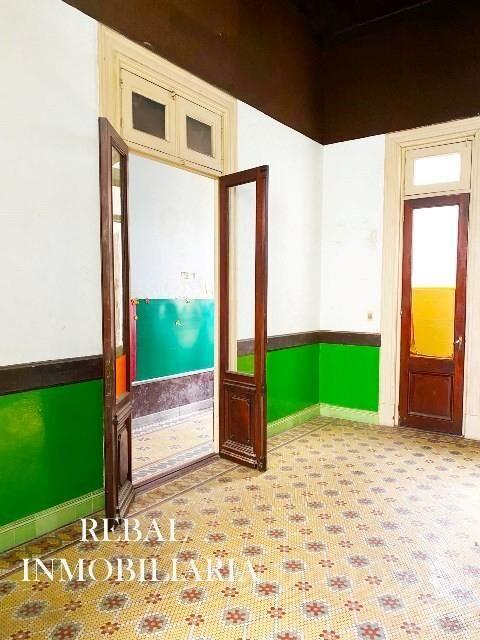 GRAN CASONA 560 m2 ! ! o ALQUILA $70.000 ! GGES !
