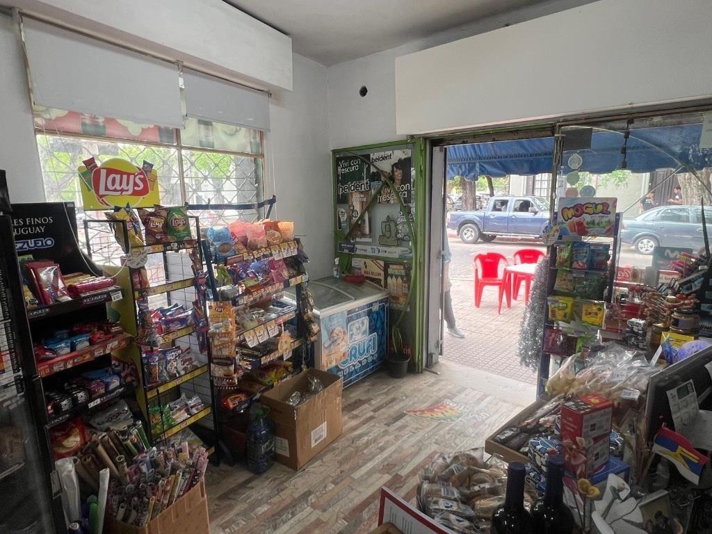 Comercio Venta de Kiosco en muy buena ubicacion!! U$s19000