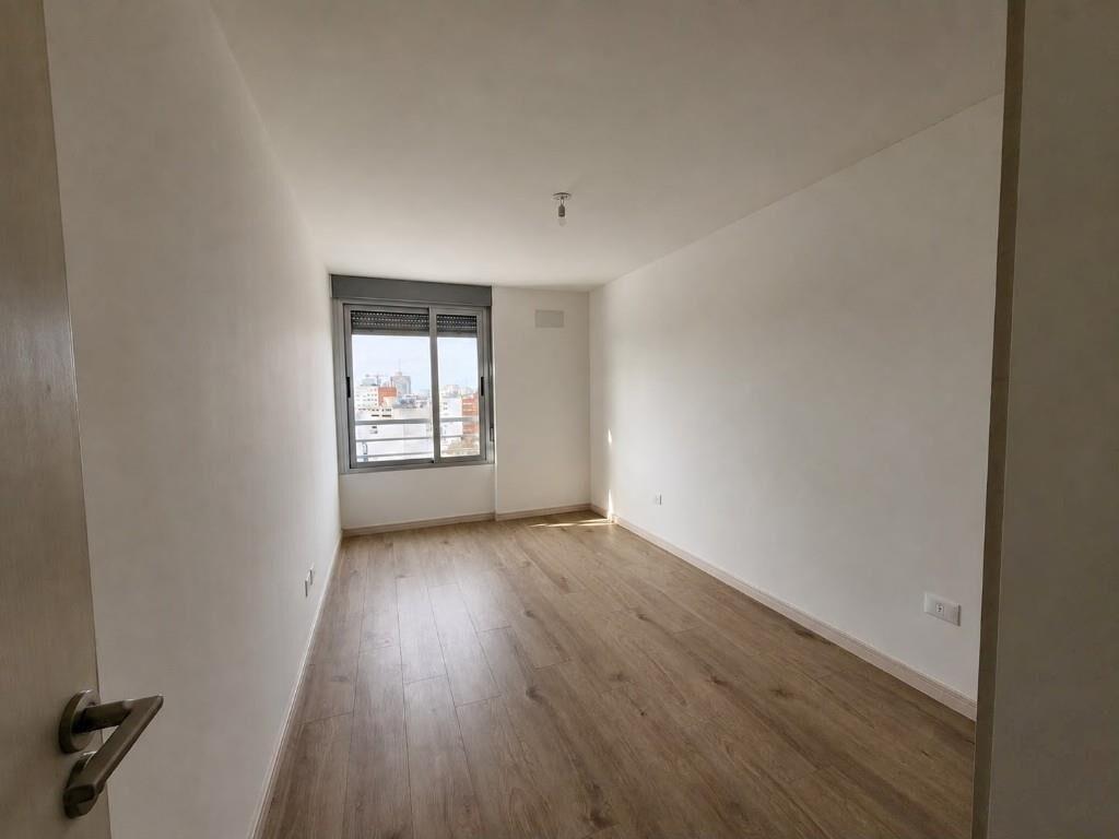 IMPERDIBLE APTO 1 DORM A ESTRENAR PISO ALTO EN TRES CRUCES!!
