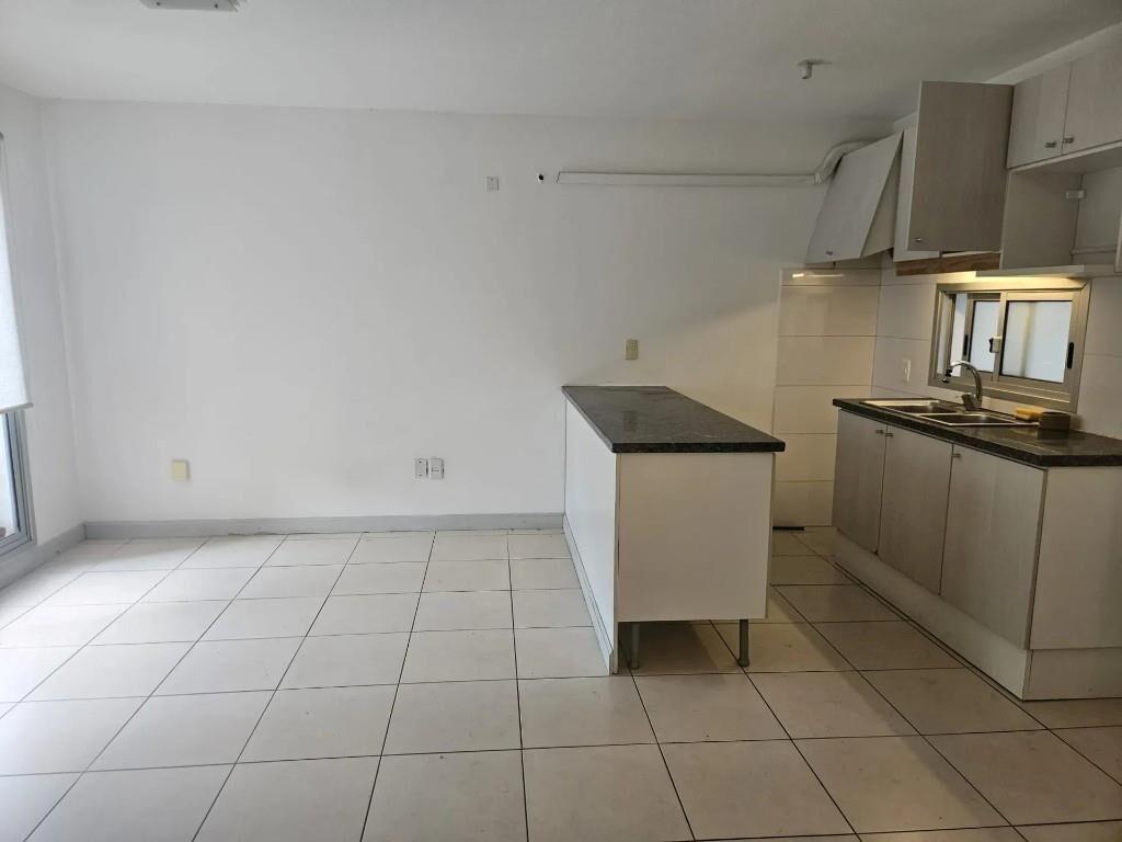 1 dormitorio, g.c $3.000, barbacoa. Impecable estado