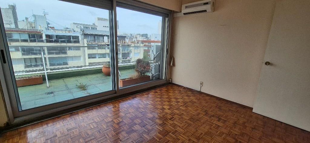 VENTA PENTHOUSE PISO 10 EN POCITOS AV.BRASIL 3 DORMITORIOS