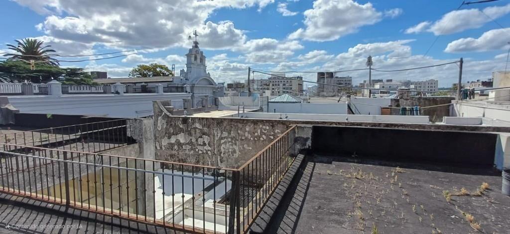 VENTA CASAS ESTILO CIUDAD VIEJA 6 HABITACIONES MACIEL Y 25
