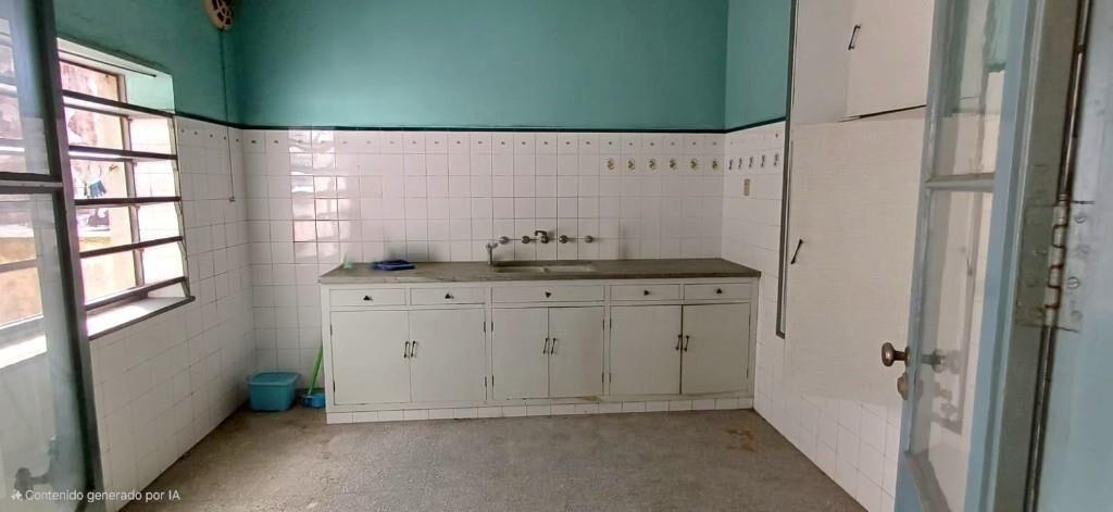 VENTA CASAS ESTILO CIUDAD VIEJA 6 HABITACIONES MACIEL Y 25