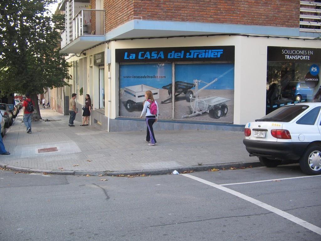 Buen local esquina en pleno Cordón, C/Renta de $ 60.000.-
