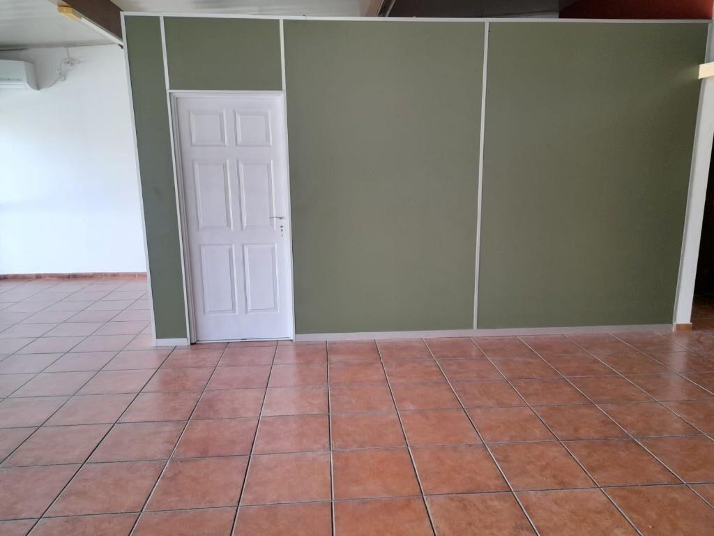 * EDIFICIO EN LA BLANQUEADA 7 GGE + 2 APTOS.RENTA $ 55.000=