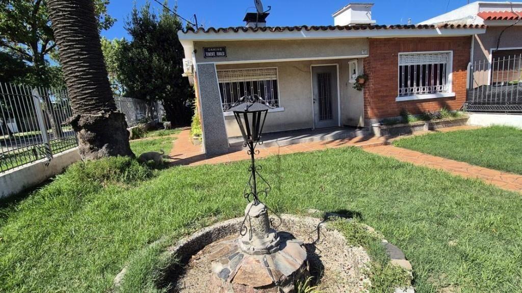 VENTA CASA 3 DORMITORIOS EN PIEDRAS BLANCAS- PADRON UNICO