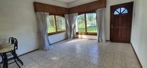 VENTA CASA 3 DORMITORIOS EN PASO DE LA ARENA RENTADA