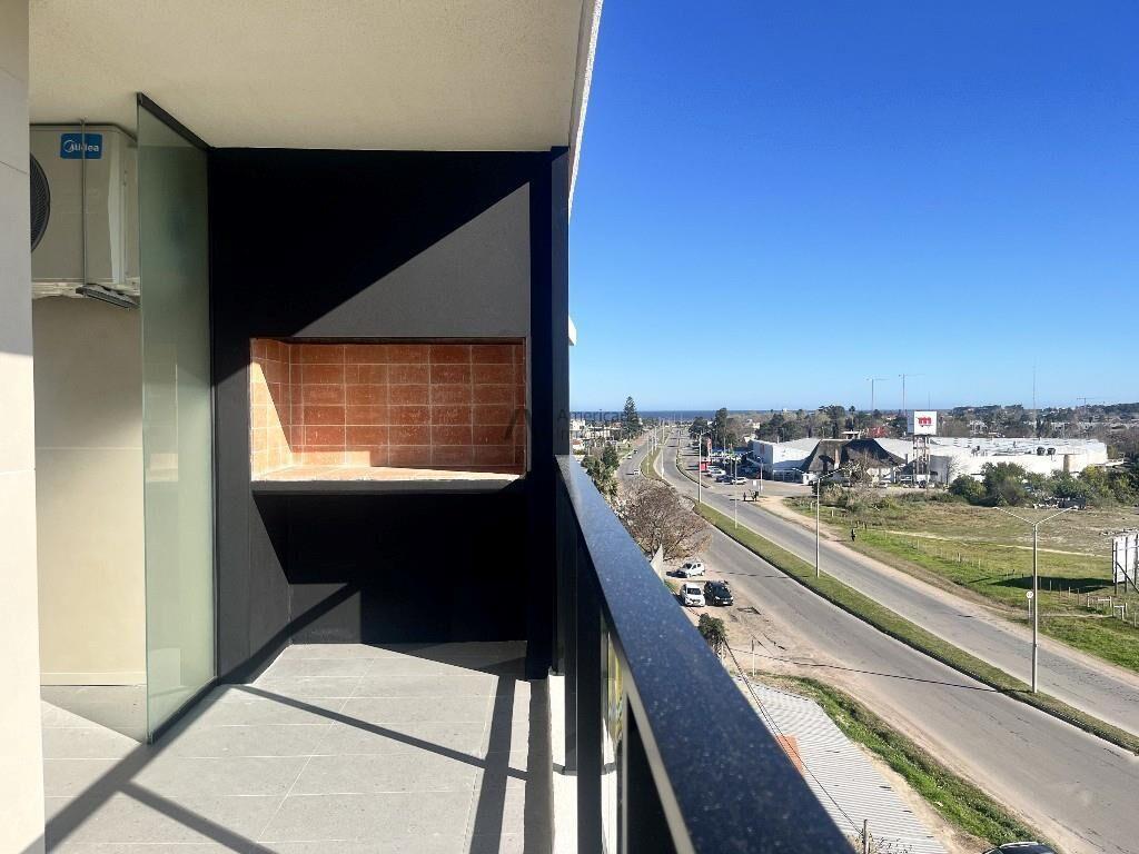 VENTA | BARRA DE CARRASCO | 2 DORMITORIOS | GARAJE. -