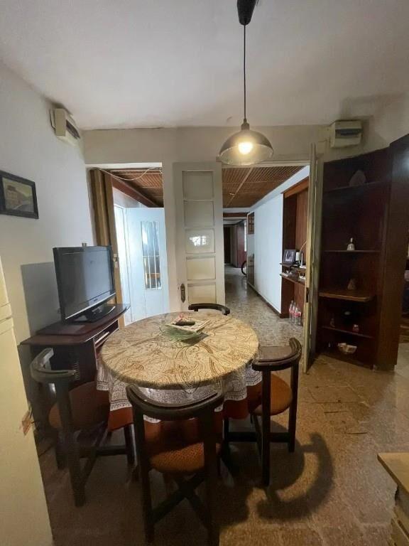 HERMOSA CASA EN PADRON UNICO CON APTO AL FONDO