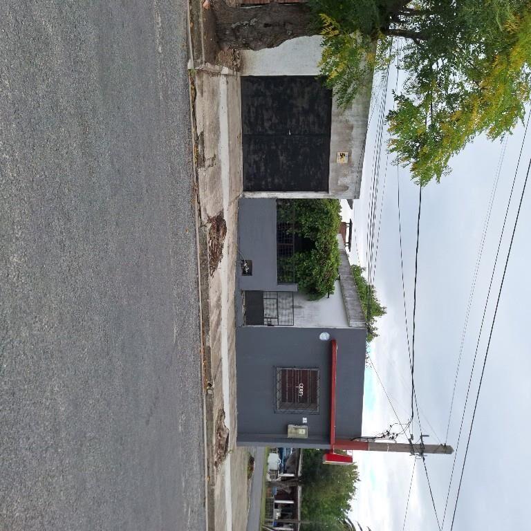 Local comercial con cámara de frío + galpón en esquina | Car