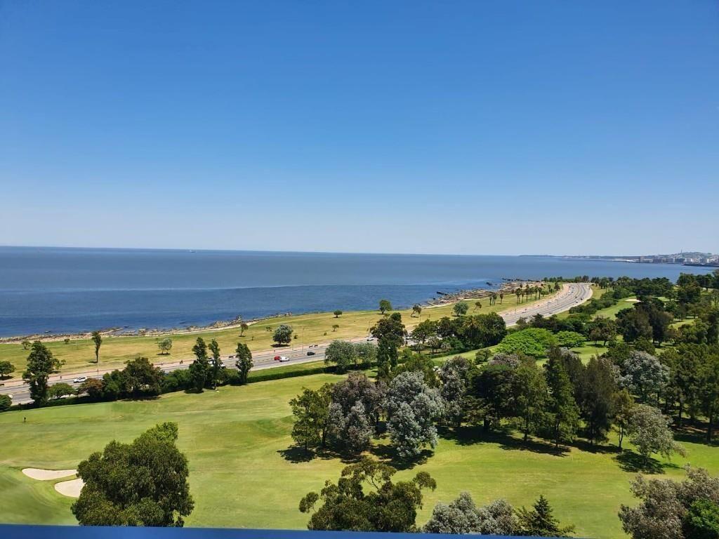 ALTISIMO EN GOLF ! ! ! 400 M2 ! ! ! 5 GGES. ! ! ! OPORT. ! !