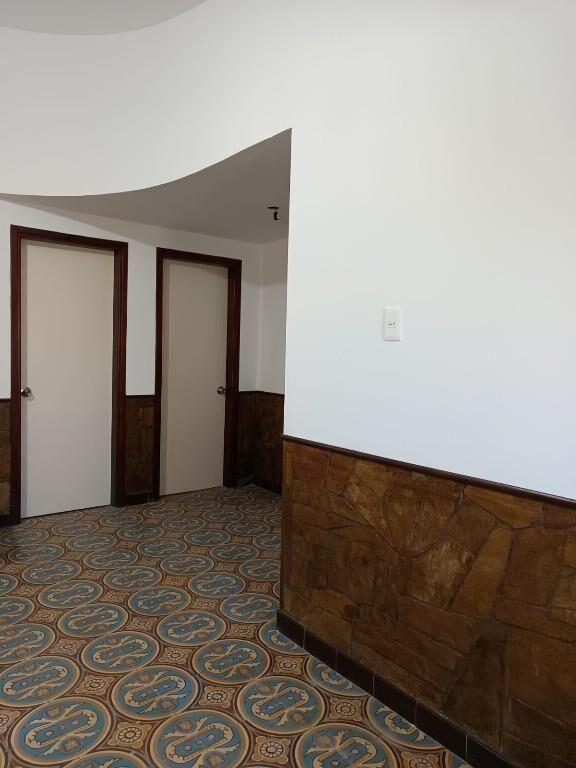 CONTACTO PROPIEDADES ALQUILA CASA DE TRES DORMITORIOS