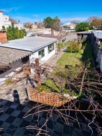 DUEÑO VENDE CASA EXCELENTE CON GRAN FONDO CON FRUTALES