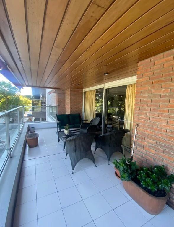 Apartamento De Categoría En Punta Carretas