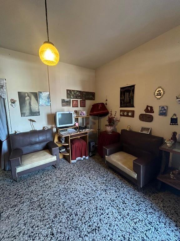 Se vende Padrón con 3 inmuebles, en Av Bvr Batlle y Ordoñez