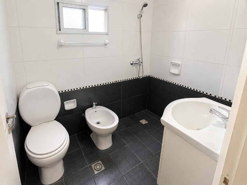 Apartamento Venta De 1 Dormitorio Al Frente TRES CRUCES