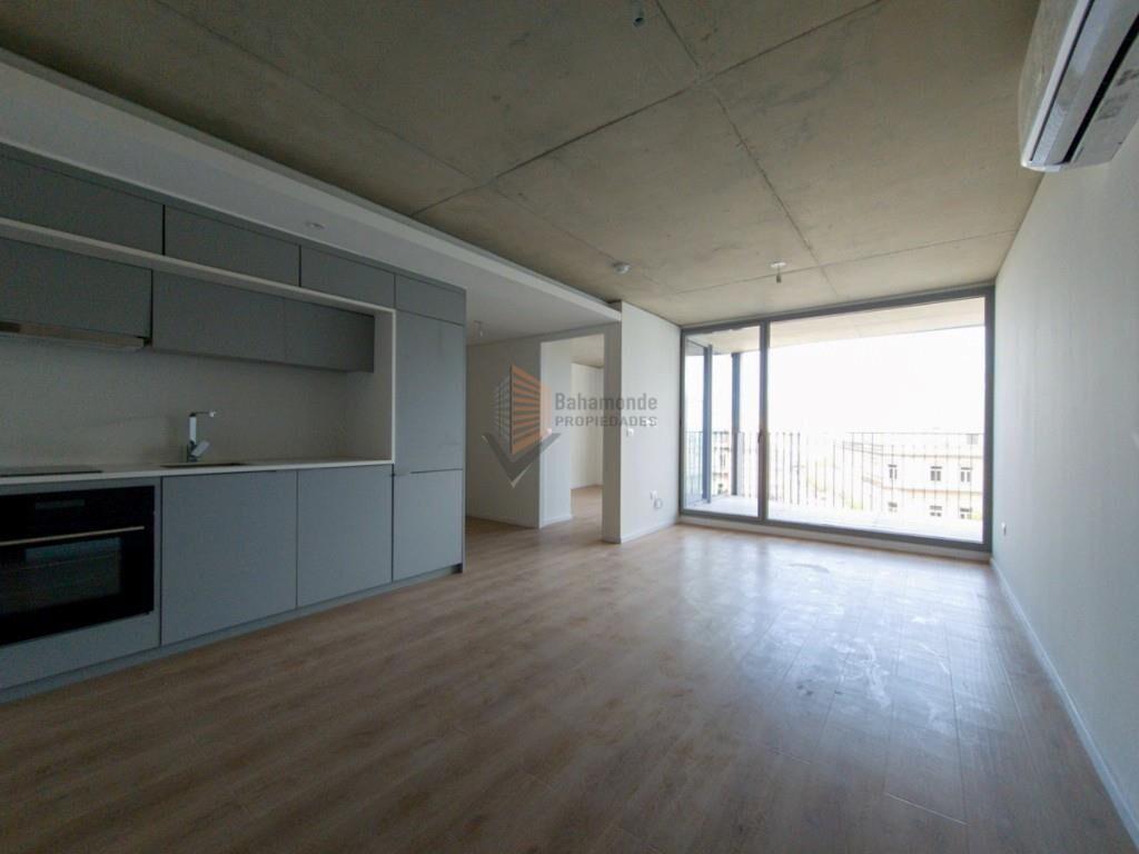 Edificio moderno, piso 6 al frente