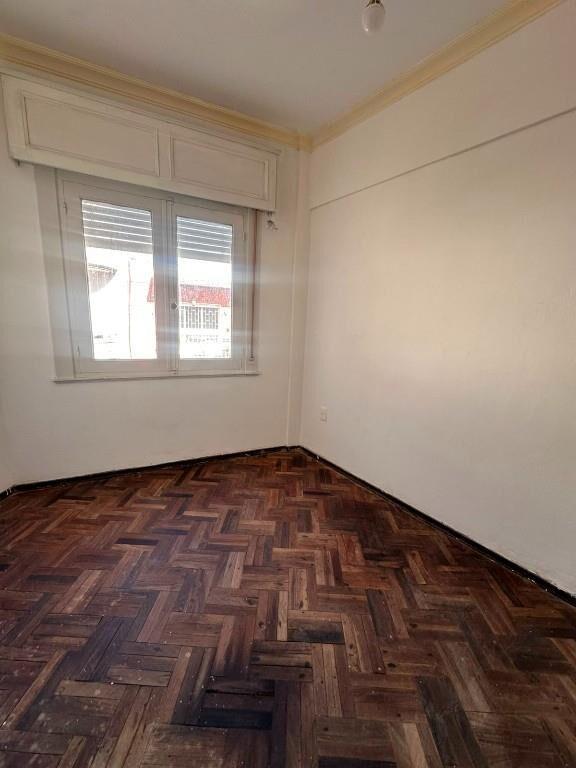 Buen apartamento de 3 dormitorios en Cordón