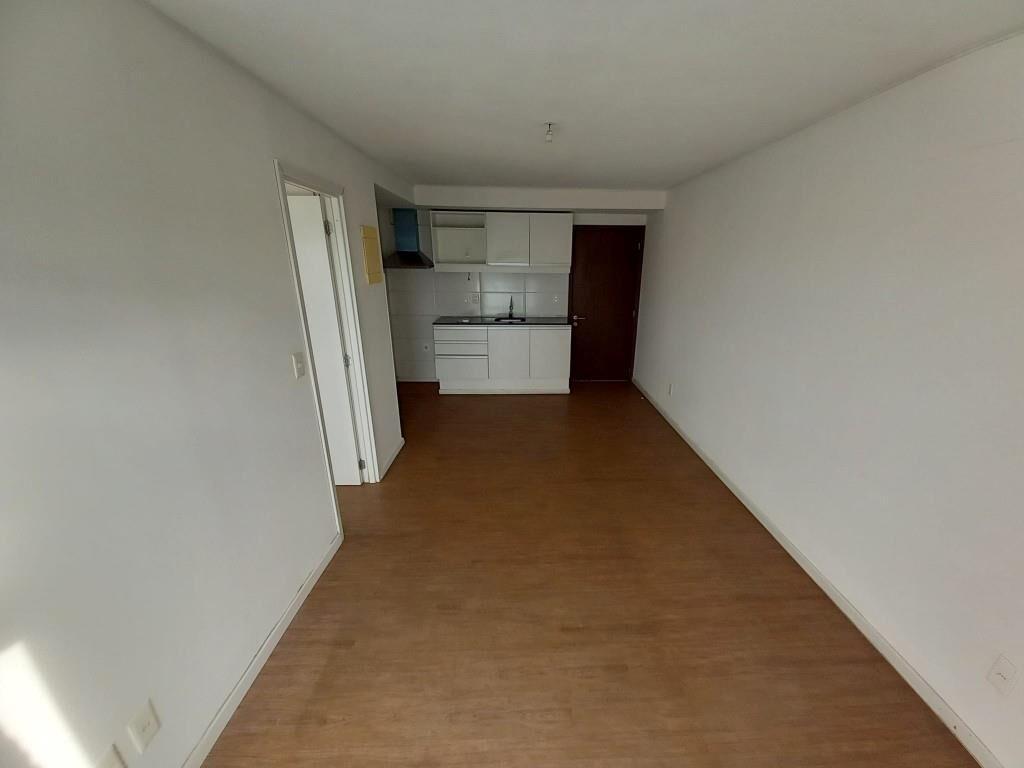 Alquilo Apto. 1 dorm. Piso Alto con amplia Terraza y Garaje