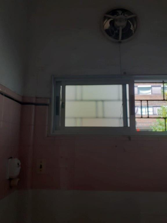 Se alquila Tipo casa, Buceo calle Ramos 1 dorm 1 baño,Patio