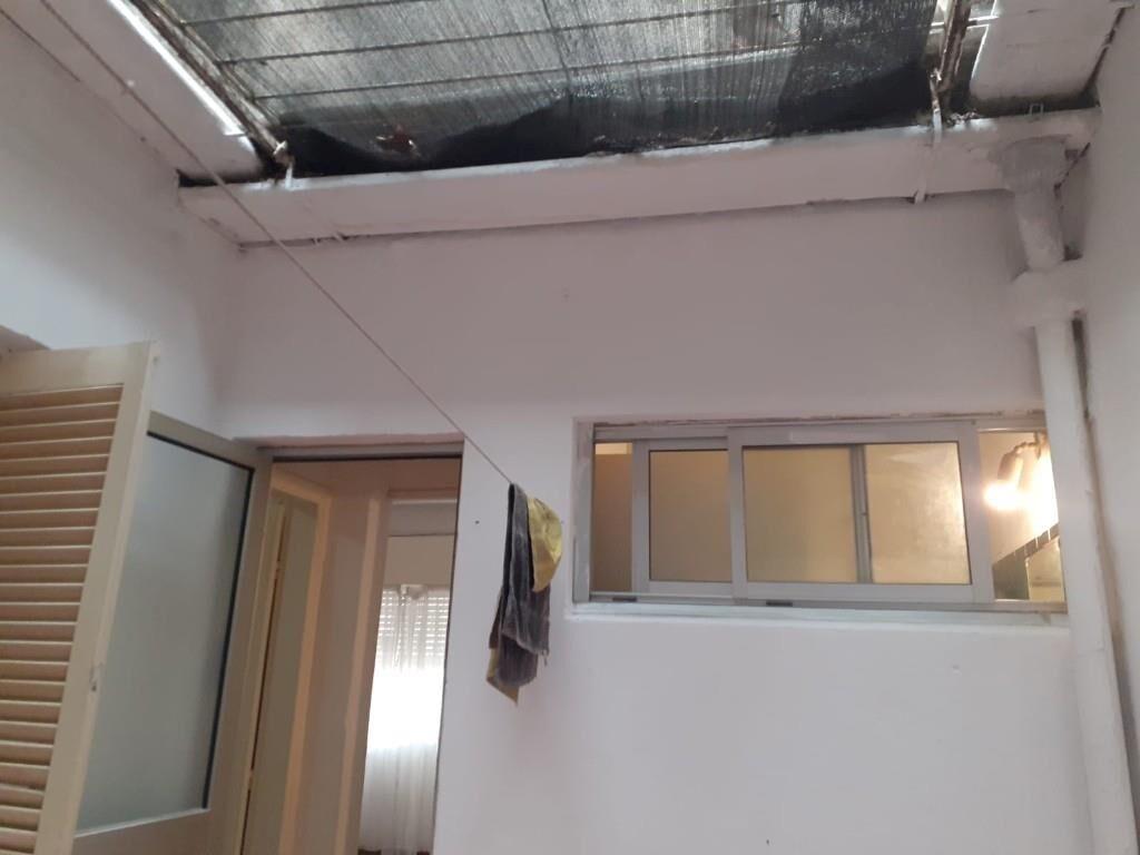 Se alquila Tipo casa, Buceo calle Ramos 1 dorm 1 baño,Patio