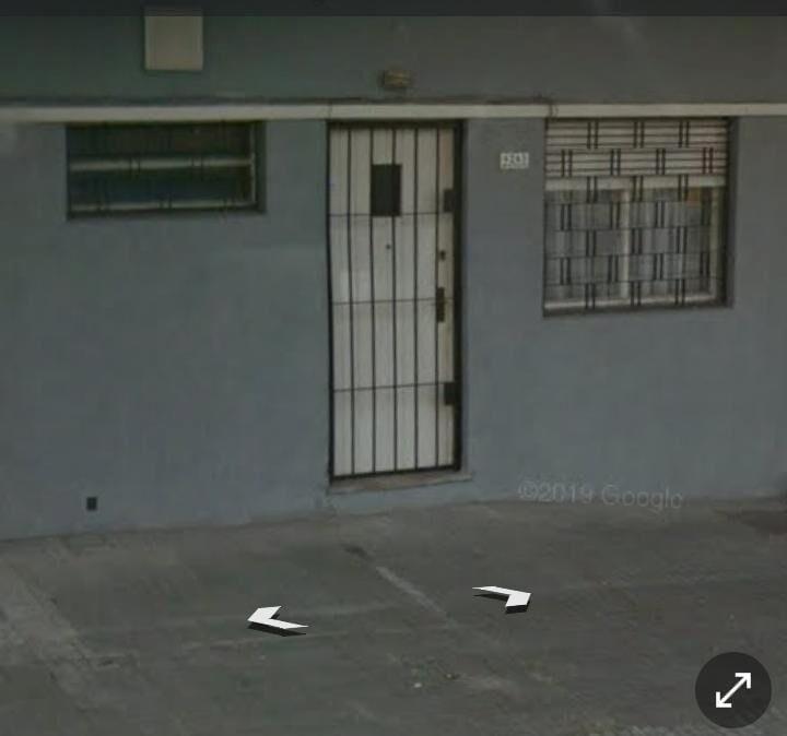 Se alquila Tipo casa, Buceo calle Ramos 1 dorm 1 baño,Patio
