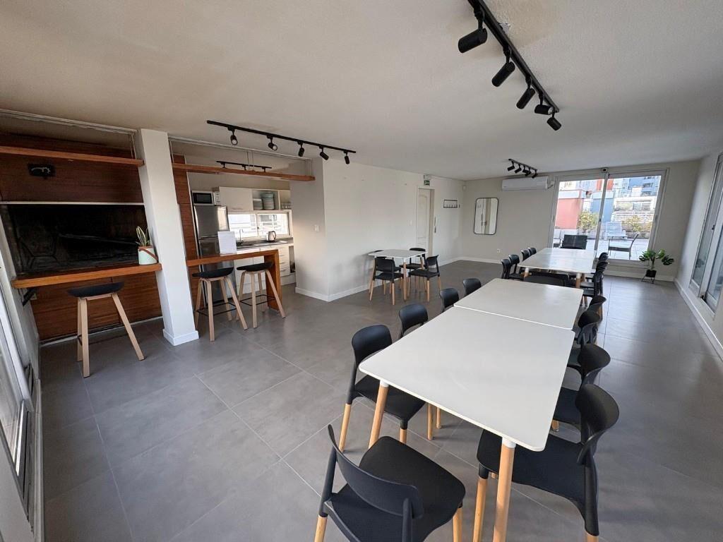 IDEAL APTO EN VENTA CON RENTA 2 DORM + GGE EN TRES CRUCES!