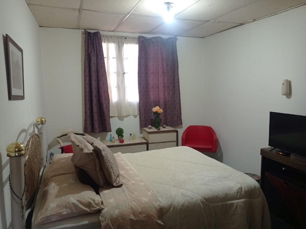 IMPERIAL VENDE .. APTO TIPO CASITA DOS DORMITOIRIOS Y PATIO