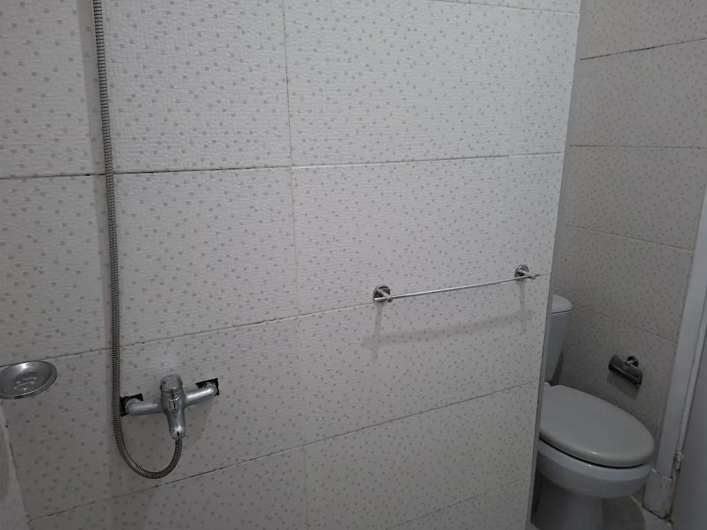 OPORTUNIDAD. 3 dormitorios y 2 baños en Barrio Cordón