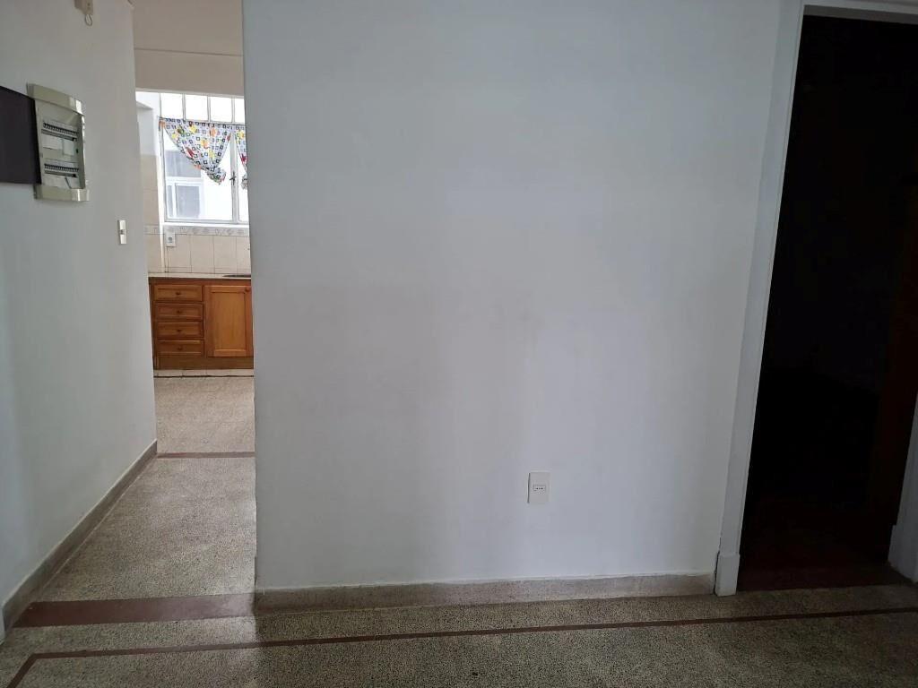 OPORTUNIDAD. 3 dormitorios y 2 baños en Barrio Cordón