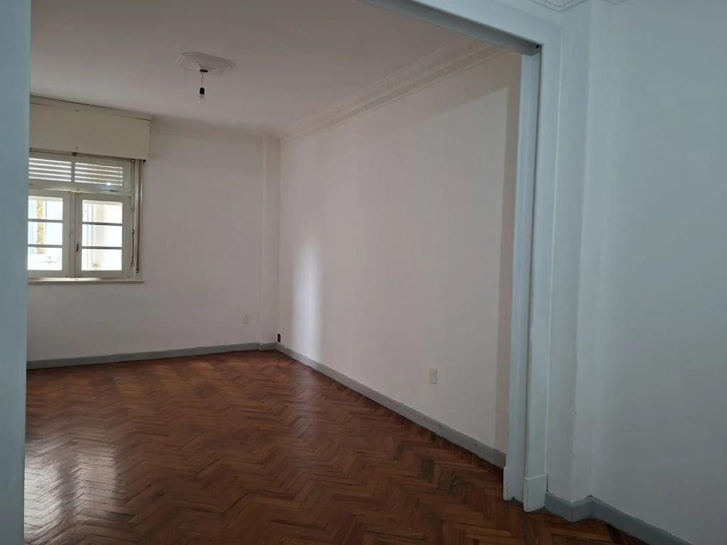 OPORTUNIDAD. 3 dormitorios y 2 baños en Barrio Cordón