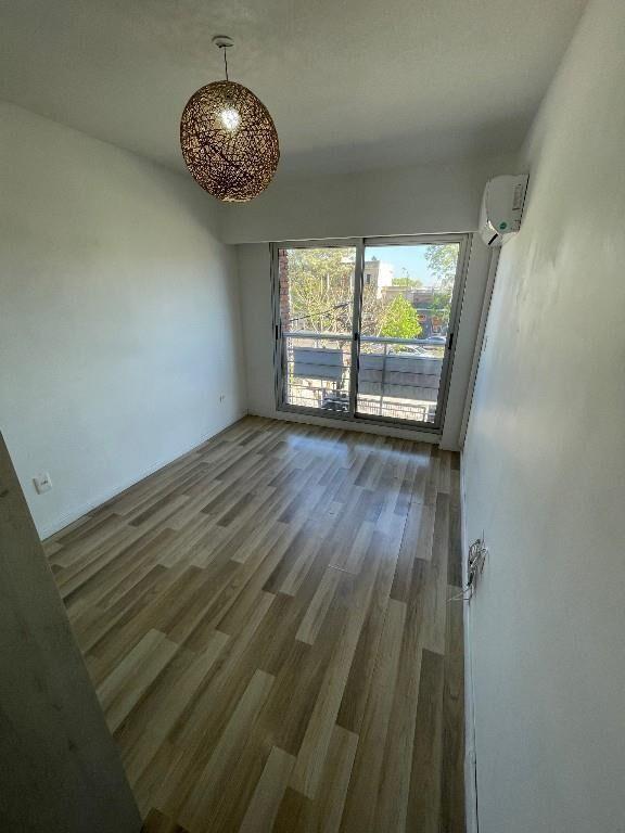 MUY LINDO APARTAMENTO 3 DORMITORIOS, DOS BAÑOS GARAJE DOBLE