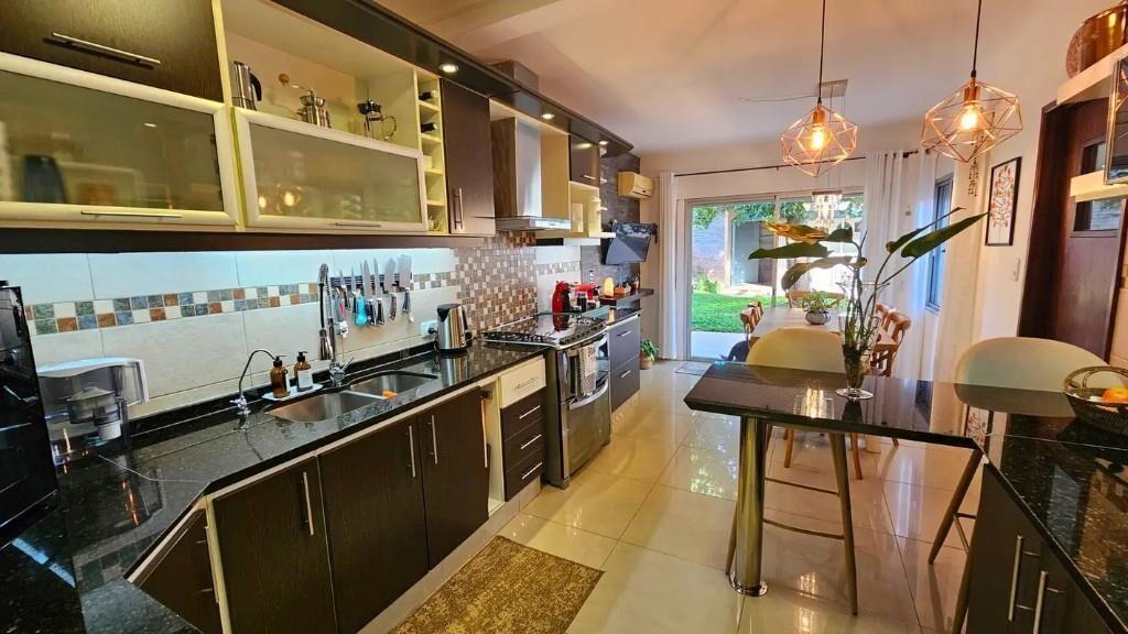 IMPERDIBLE CASA LISTA PARA ENTRAR!