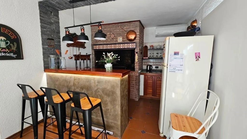 IMPERDIBLE CASA LISTA PARA ENTRAR!