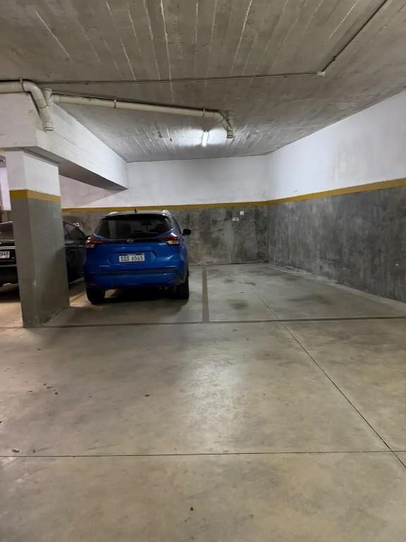 2 dormitorios con cochera incluída, edf con gym, piscina