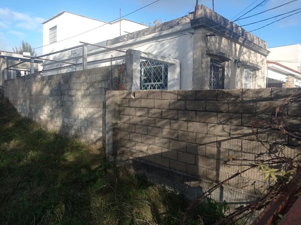 IMPERIAL VENDE.....TERRENO CON MEJORAS