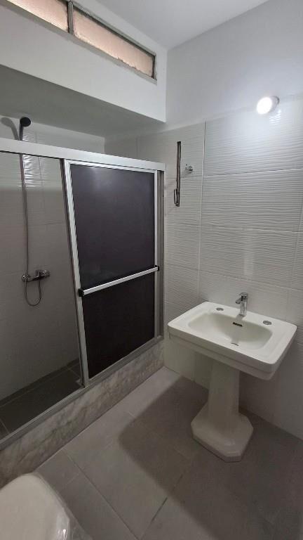 Casa de altos de 4 dormitorios en alquiler, Av. Rivera,Buceo